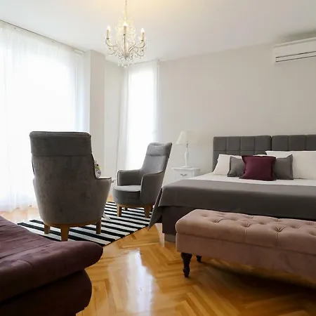 Πανσιόν Victoria 3*